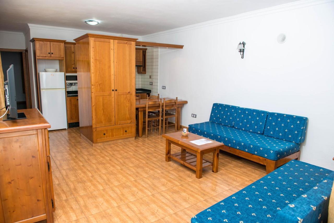 Apartamentos La Palmera Frontera Exterior photo